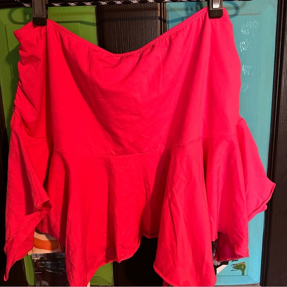 Plus size mini skirt - Picture 2 of 6